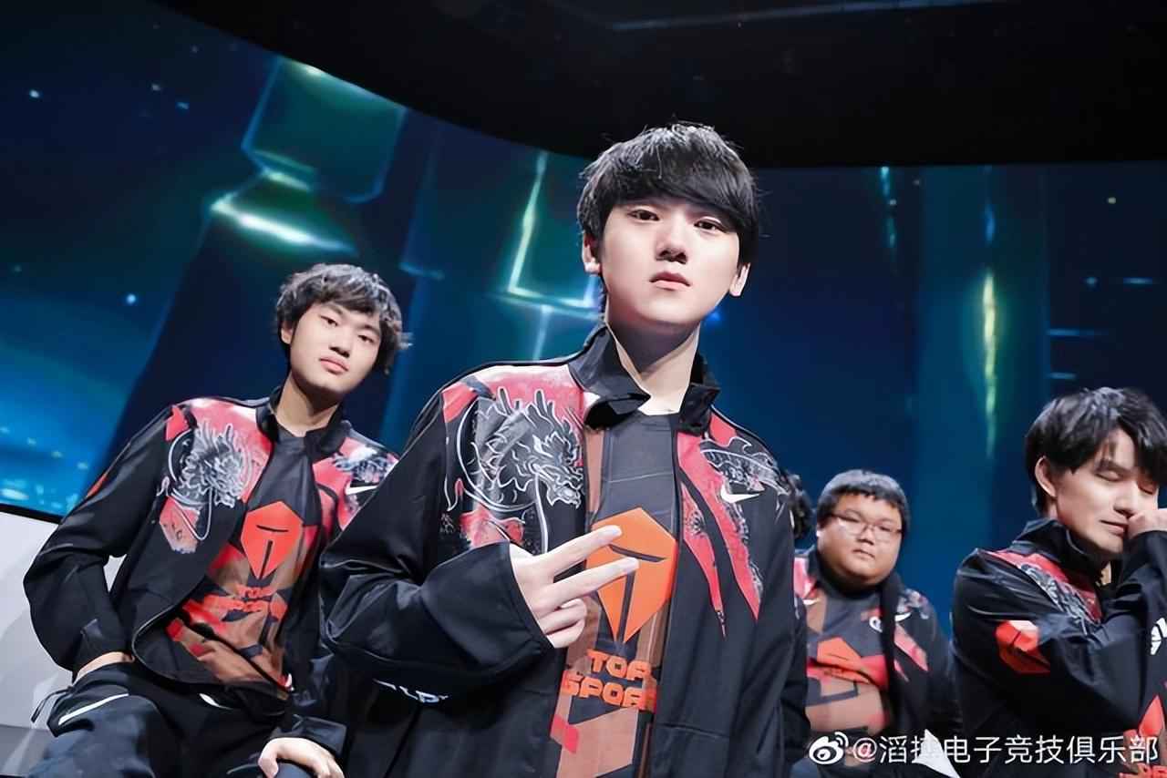 克斯顿的综 克斯顿的综