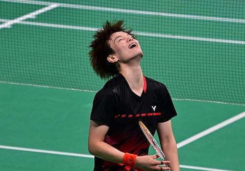 困境中永不 困境中永不